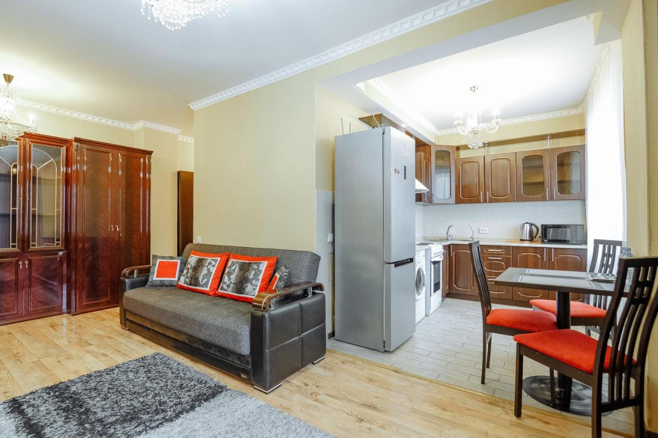 Two Bedroom Apartment On Syganak Street 64-1 Astana Bagian luar foto